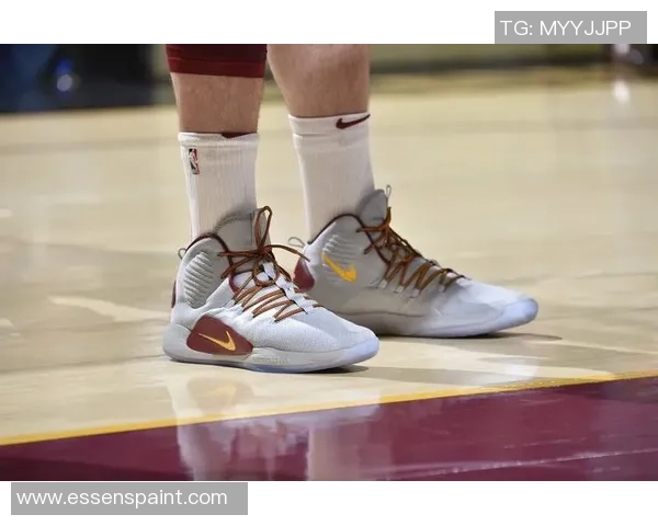 穿上足球球星同款球鞋，体验极速奔跑与精准控球的完美融合